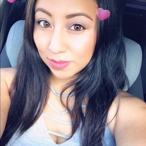 Meet your Posher, Leticia